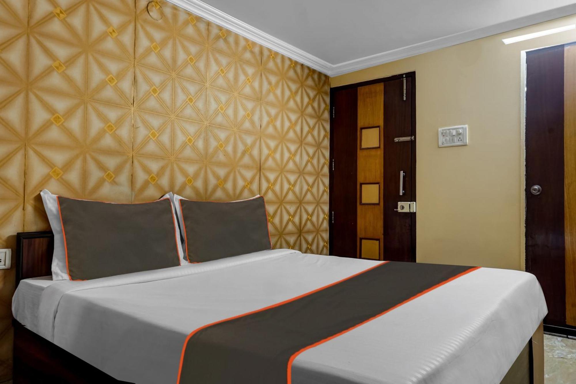 Hotel Galaxy Residency Kalyani Nagar Pune Eksteriør billede