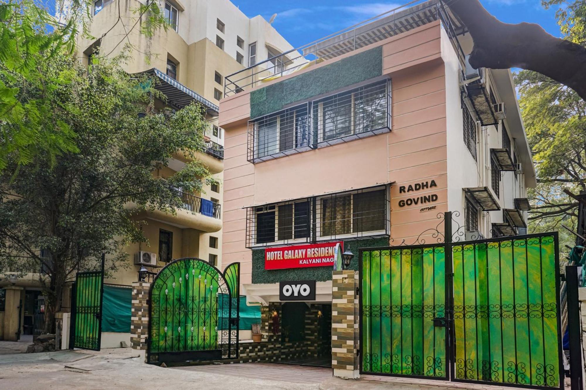 Hotel Galaxy Residency Kalyani Nagar Pune Eksteriør billede