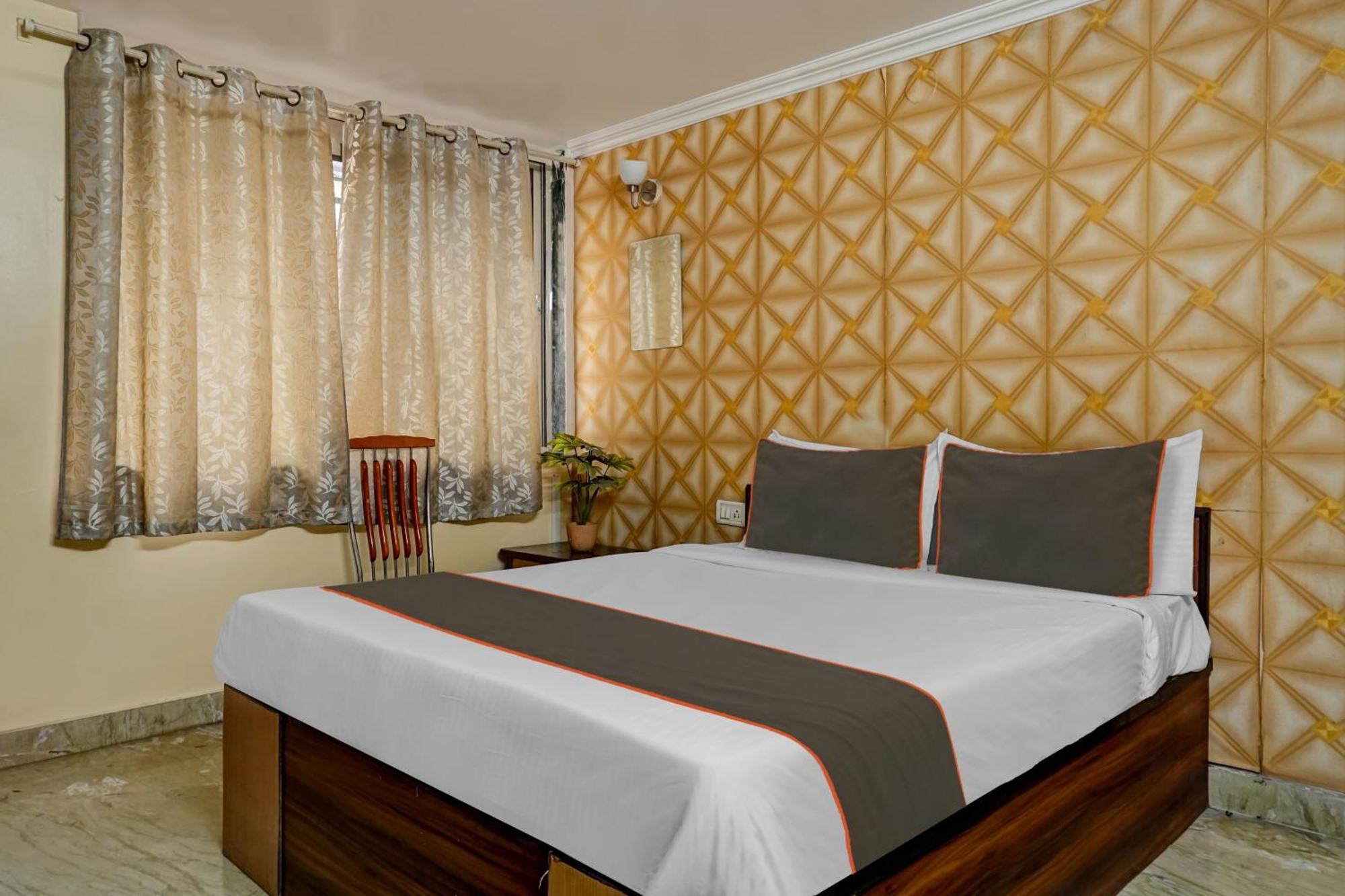 Hotel Galaxy Residency Kalyani Nagar Pune Eksteriør billede
