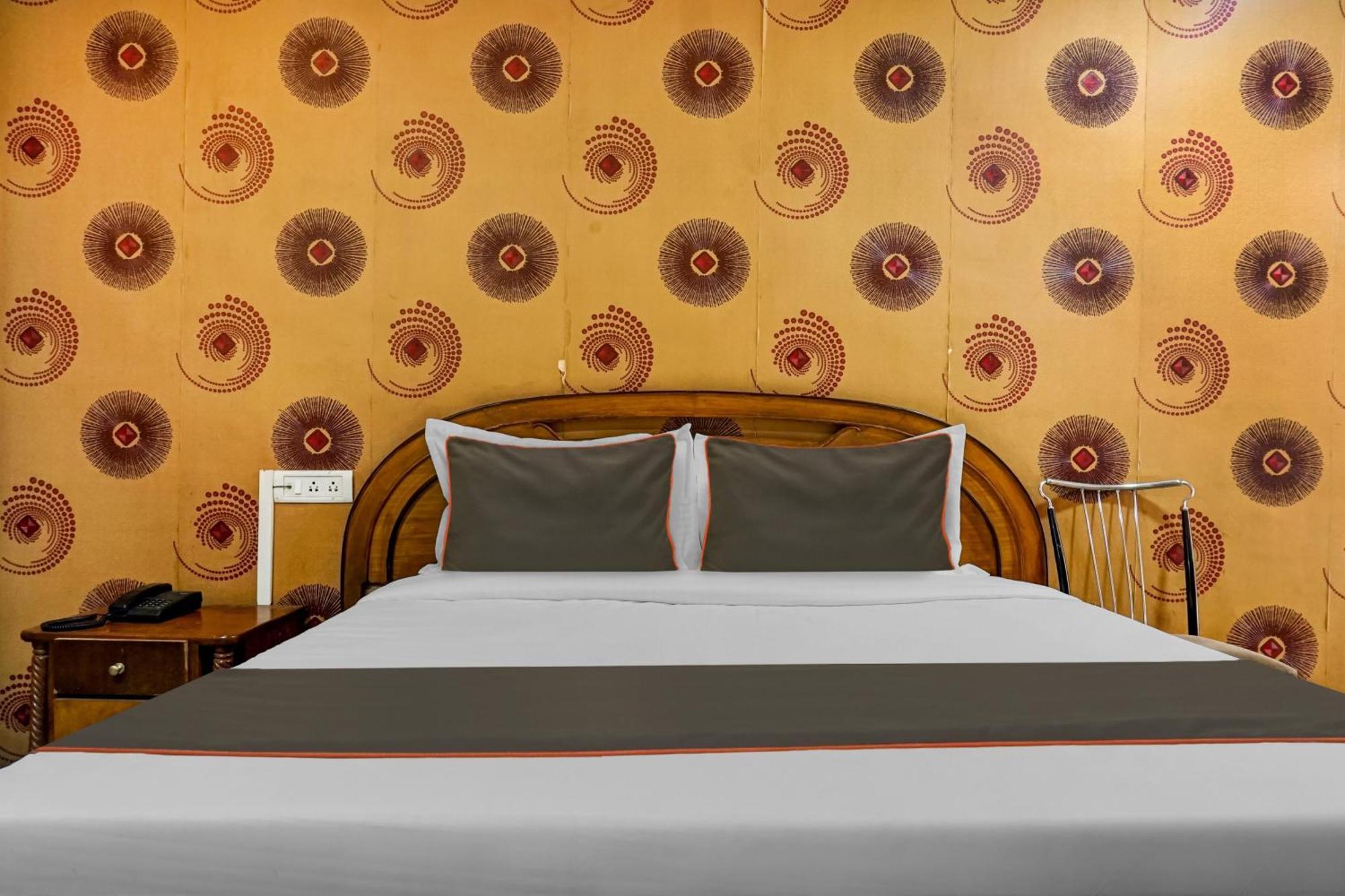 Hotel Galaxy Residency Kalyani Nagar Pune Eksteriør billede